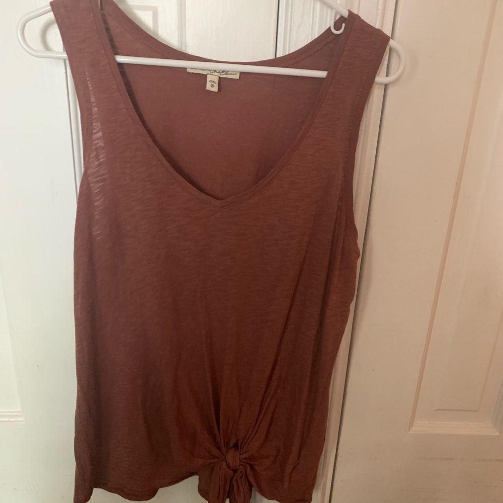 Express v-neck knotted tee size medium